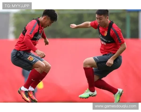 免费斗球直播平台实时同步全球足球比赛精彩瞬间无需付费观看 免费斗球直播平台实时同步全球足球比赛精彩瞬间无需付费观看