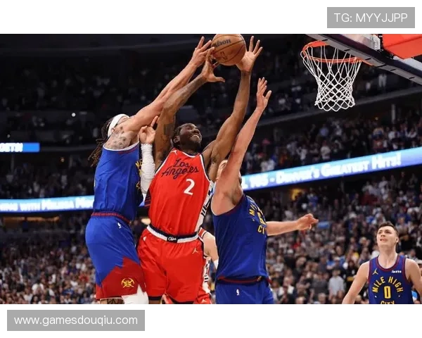 下载斗球体育直播app,提供丰富的足球、篮球等多项体育赛事直播内容,满足多样化观看需求 下载斗球体育直播app,提供丰富的足球、篮球等多项体育赛事直播内容,满足多样化观看需求